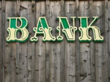 Еврокомиссия оштрафовала за сговор три банка