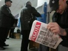 Перемещаются в "тень": министр экономики сообщил, что количество безработных прекратило расти
