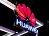 Huawei предлагает встроить небольшой экран в зону квадрокамеры смартфона