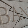 Банк признали неплатежеспособным: что это значит и что делать вкладчикам