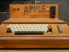 Раритетный компьютер Apple I и схемы к нему продали на аукционе за $1,3 млн (фото)