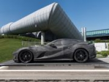 На торги выставят самую дорогую Ferrari 812 Superfast без мотора и салона