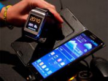 Samsung похвасталась успешной продажей "умных" часов Galaxy Gear