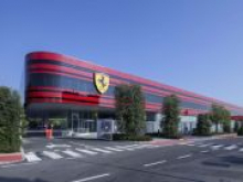 Ferrari представит свой первый электромобиль в 2025 году